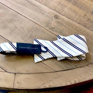 Tommy Hilfiger Bow Tie
